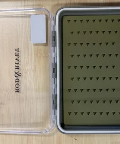 Rod & Rivet Medium Silicon Slim Fly Box
